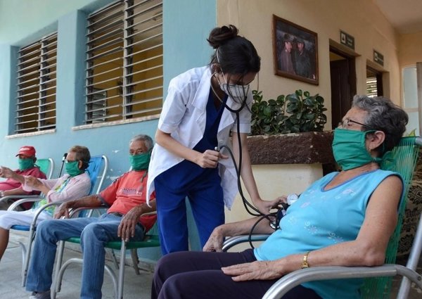 Cuba confirma 119 positivos y tres fallecidos por coronavirus
