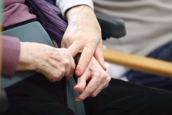 UGT pide reforzar el servicio de ayuda a domicilio a personas mayores o con discapacidad