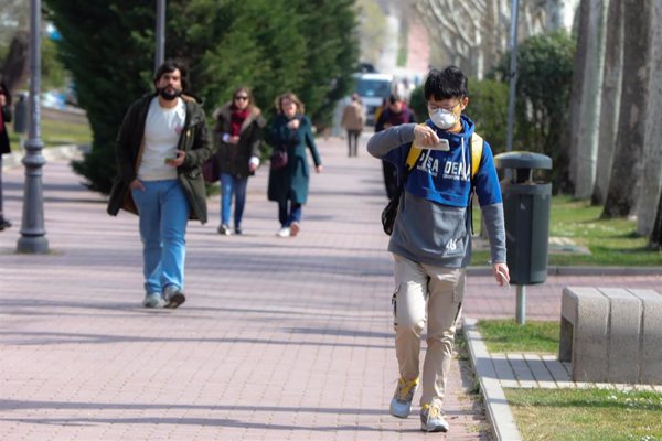 La mayoría de las comunidades autónomas se decantan por acabar el curso universitario a distancia