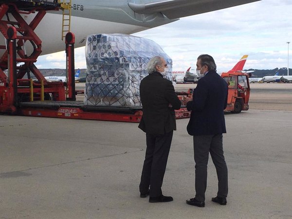 Madrid gastará 3,1 millones para la contratación urgente de transporte aéreo que traiga material sanitario
