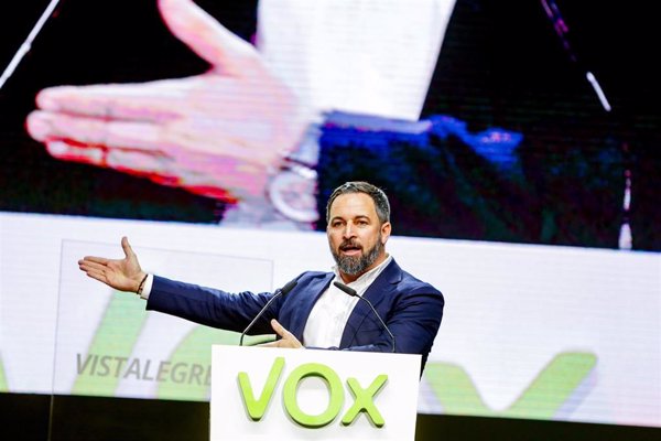 Vox pide la retirada del embajador en Turquía en protesta por retener respiradores comprados por España