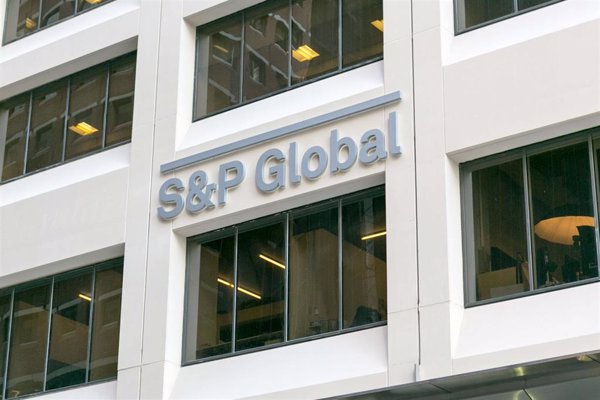 S&P alcanza las 1.287 posibles rebajas de rating, un récord histórico