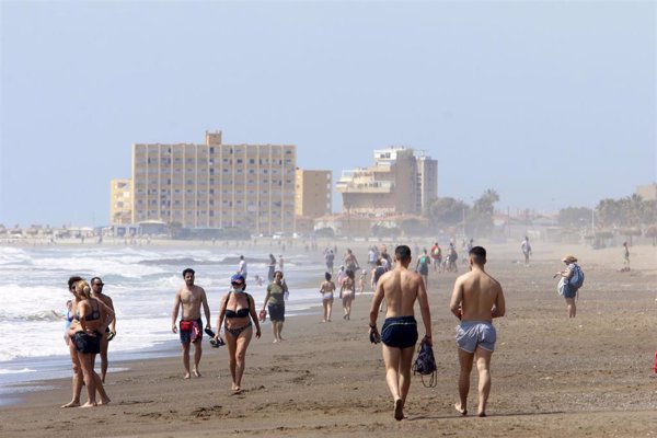 El Gobierno amplía el aforo de playas al suprimir el cálculo basado en la situación de las mareas