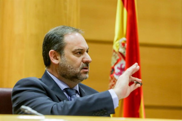 Ábalos anuncia la vuelta de contratos de concesión para construir con inversión privada