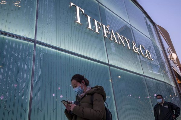 LVMH no comprará acciones de Tiffany en el mercado