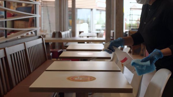McDonald's prepara los salones de sus restaurantes para la nueva normalidad