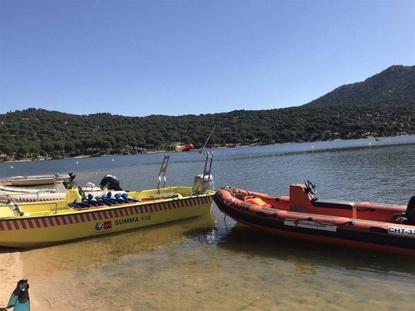 Madrid mantiene la prohibición de bañarse en los pantanos y reabre este lunes los grandes parking de la Sierra