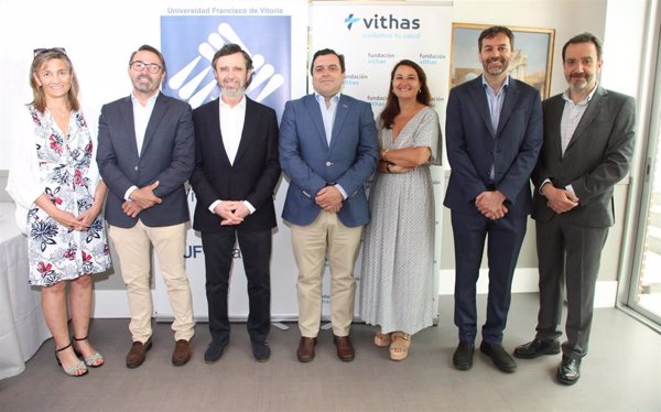 Vithas, Fundación Vithas y la Francisco de Vitoria firman un convenio para impulsar docencia e investigación en salud