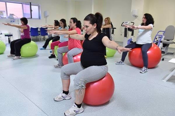 El ejercicio físico durante el embarazo mejora la salud del niño en los primeros años de vida, según estudio