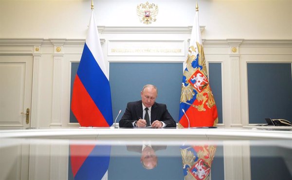 El referéndum en Rusia se salda con el 77,9 por ciento de apoyo a las reformas para mantener a Putin hasta 2.036