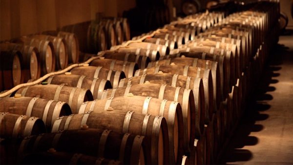 La UE eleva su aportación en programas de apoyo al vino y permitirá anticipos para destilación y almacenaje