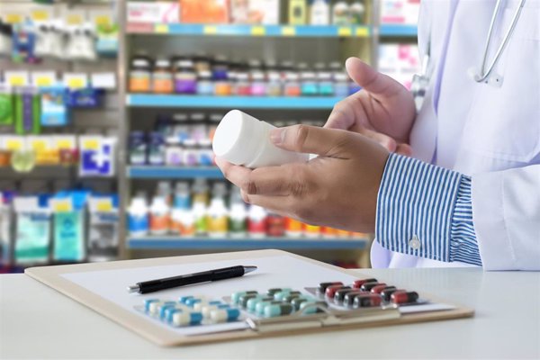 FEFE pide que los medicamentos hospitalarios se dispensen en las farmacias y se hagan los test de Covid-19