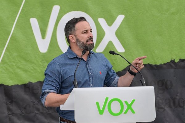 Vox cree que Podemos pide la regulación extraordinaria de migrantes 