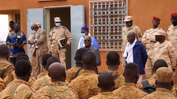 Burkina Faso atribuye los abusos a terroristas disfrazados de miembros de las fuerzas de seguridad