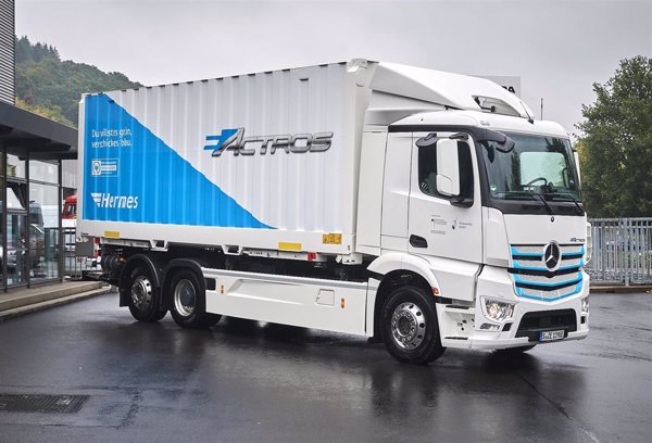 Empresas del sector del transporte instan a la UE a acelerar la transición a camiones 'cero emisiones'