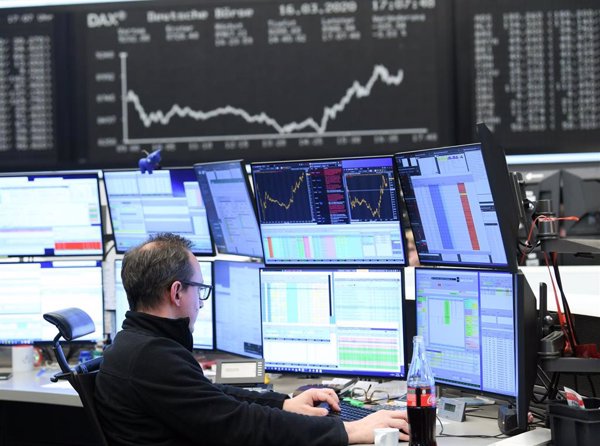 Ibercaja y Credit Suisse reconocen más riesgo en dos fondos de inversión por la volatilidad
