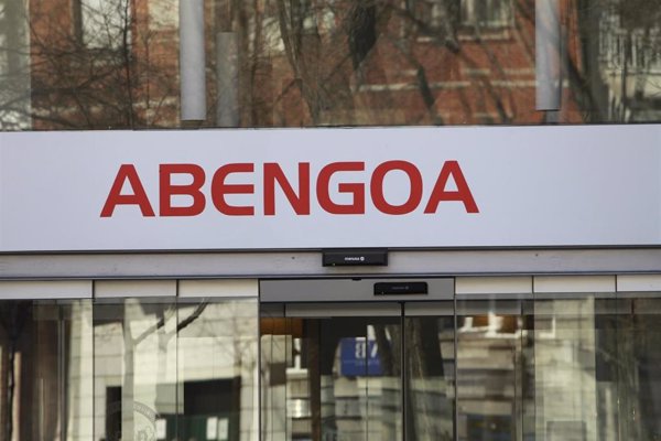 Abengoa se da un nuevo plazo hasta el 6 de agosto para culminar la firma del acuerdo de reestructuración