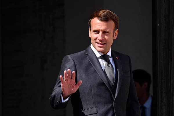 Macron llega a Beirut con un mensaje: 
