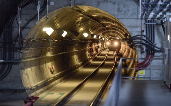 FCC pone en servicio la línea 5 del Metro de Bucarest por más de 400 millones