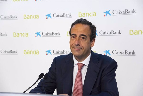 Gortázar achaca a un ajuste por la ecuación de canje parte de la caída hoy en Bolsa de CaixaBank y Bankia