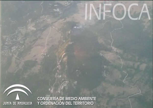 Declarado un incendio forestal en un paraje de Algeciras