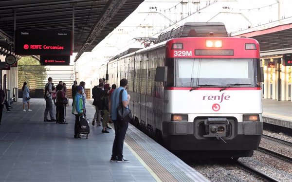 El Congreso pide recuperar los servicios ferroviarios suspendidos por el Covid y garantizar todos los empleos