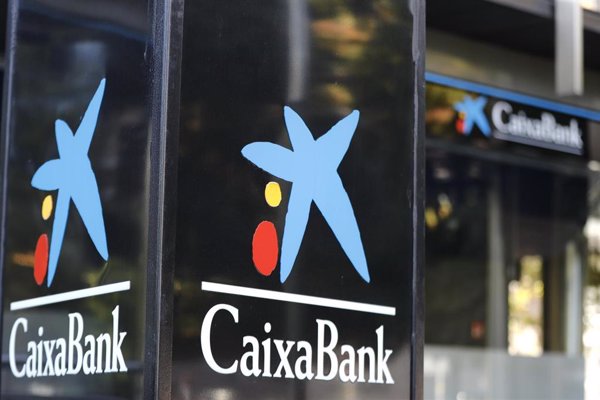 Criteria comienza a elevar su participación en CaixaBank para mantener el 30% en la entidad fusionada