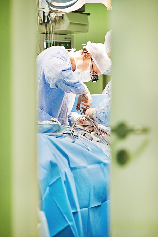 Una innovadora cirugía torácica mínimamente invasiva elimina la hiperhidrosis en minutos