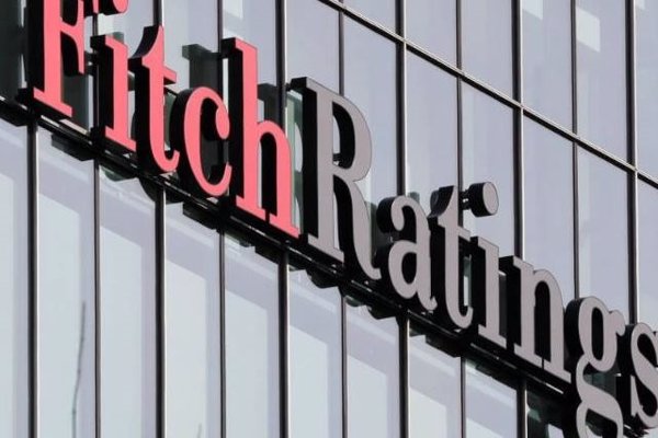 Fitch ratifica el rating de Ibercaja, Abanca y Unicaja, pero rebaja su perspectiva a 'negativa'