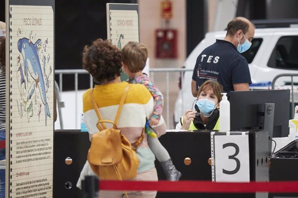 Navarra registra un nuevo máximo de contagios con 547 casos positivos en un día y cinco fallecidos