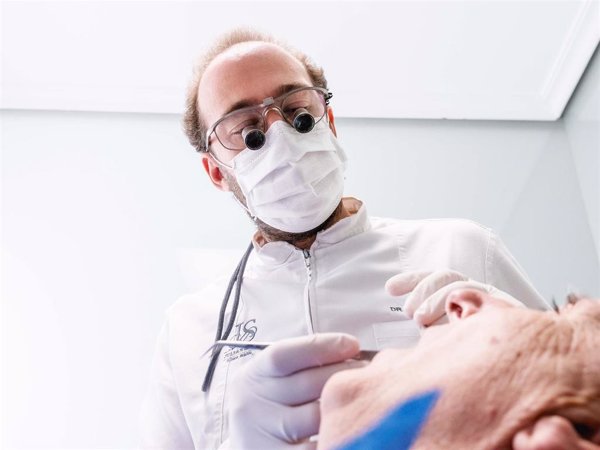 Hacienda responde a los dentistas que la asistencia por profesionales sanitarios está exenta de IVA