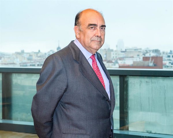 Isasi (Banco Santander) destaca la fortaleza de la banca y pide medidas 