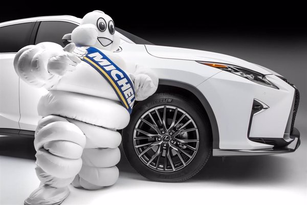 Michelin recorta un 17% su facturación en lo que va de año, pero revisa al alza sus previsiones