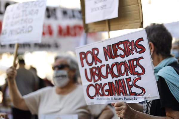 Vendedores del Rastro de Madrid retoman este domingo las manifestaciones y piden un acuerdo para reabrir el mercado