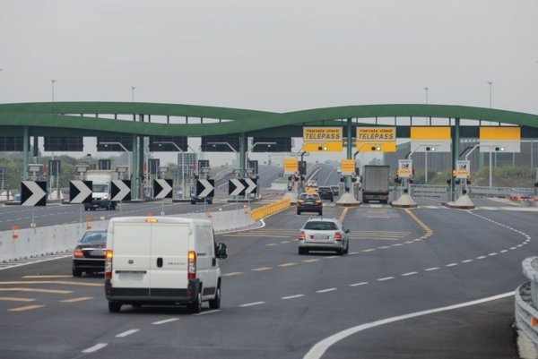 El operador de autopistas Aleatica entra en Italia con la compra de una autopista a Intesa SanPaolo