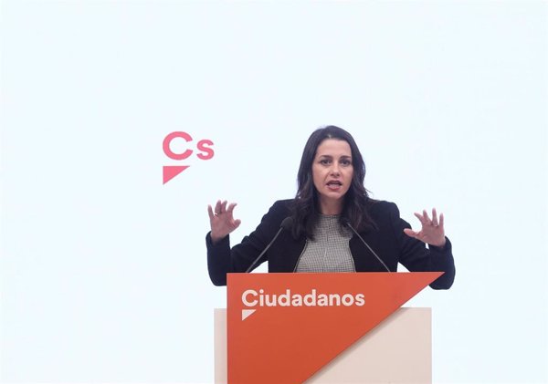 Arrimadas dice que ahora mismo Cs está en el 'no' a los PGE e insiste en que su apoyo es incompatible con Bildu y ERC