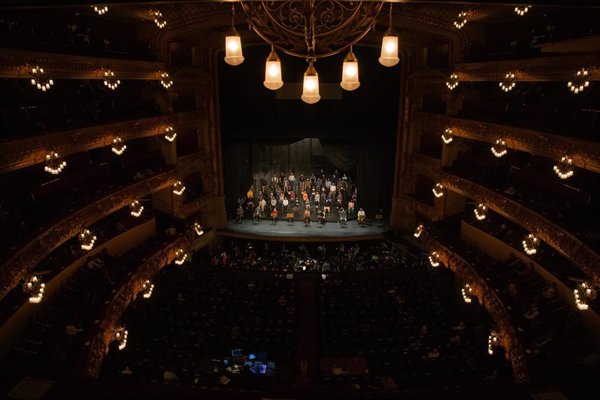 El Liceu de Barcelona ensaya 'La traviata' ante 500 personas y pide poder acoger el 50% del aforo