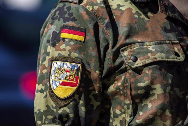 Soldados homosexuales discriminados en las FFAA de Alemania recibirán una compensación económica simbólica