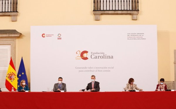 El Rey destaca la vocación de la Fundación Carolina en la cooperación al desarrollo