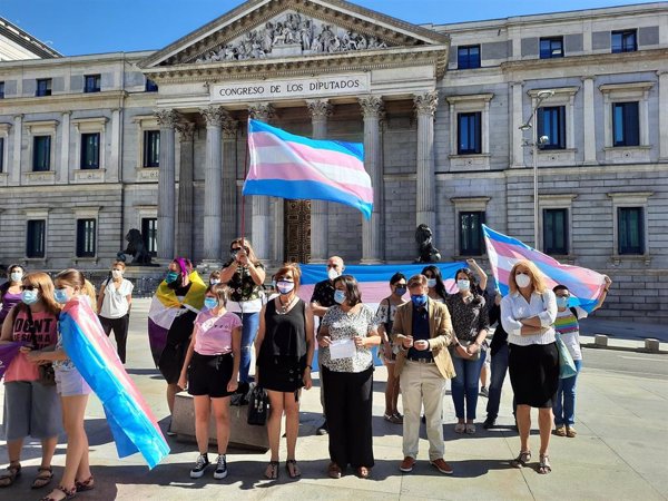 Un total de 80 colectivos reivindican la participación de las mujeres trans en el movimiento feminista