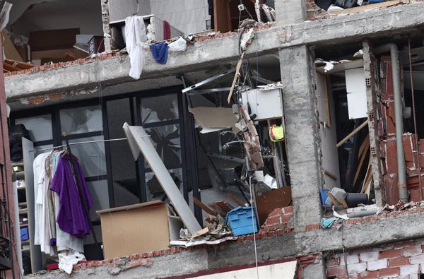 Samur Social trasladará a un hotel a los residentes de los edificios desalojados que lo precisen
