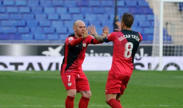 (Crónica) El Rayo remonta al Espanyol y se apunta al ascenso directo