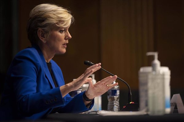 El Senado de EEUU aprueba a Jennifer Granholm para liderar el Departamento de Energía