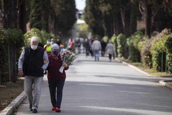 Andalucía cierra febrero con 2.036 fallecidos por Covid, el mes más mortífero de la pandemia