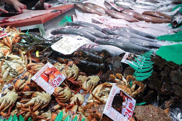 David Ariza, Paco Morales, Ximo Sáez y otros 3 cocineros europeos piden una mayor transparencia para productos de pesca
