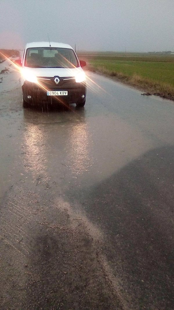 Seis provincias estarán hoy en riesgo por olas, tormentas y lluvia mientras los termómetros suben en el norte