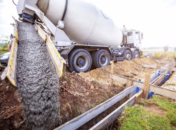 La producción de hormigón preparado cayó un 8% en 2020 por la pandemia