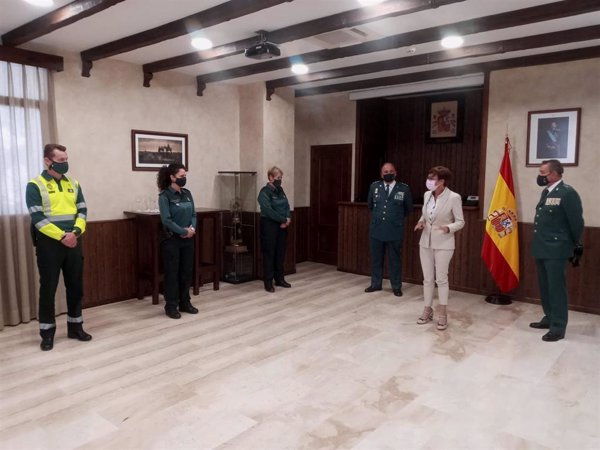 La directora general de la Guardia Civil se reúne con los responsables de las Comandancias de Algeciras y Cádiz