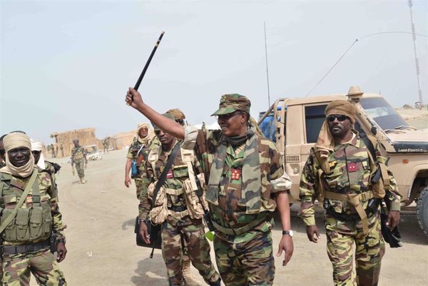 Los rebeldes del FACT prometen seguir con los combates después de la muerte del presidente de Chad