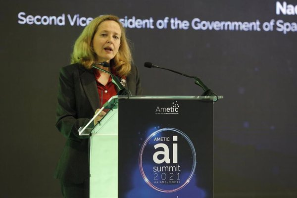 Calviño asegura que el Gobierno ha recibido más de 600 propuestas relacionadas con la Inteligencia Artificial